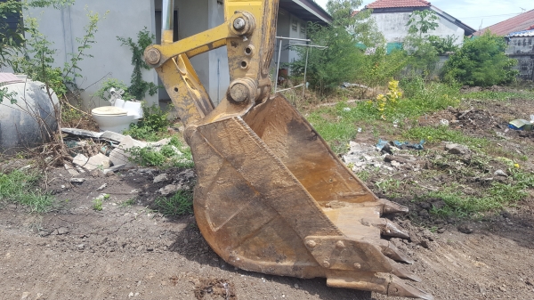 ขายKomatsu PC200-8