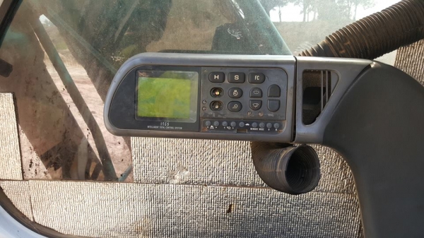 ขายรถขุดแบ็คโค KOBELCO SK120-5มาร์คไฟว์ ธรรมดาไฟฟ้าครบ เอกสารใบซื้อขาย เครื่องฟิต พร้อมลงงาน