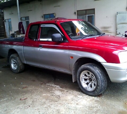 Mitsubishi Strada ปี 99 ออโต้ Megacab Mitsubishi Strada ปี 99 ออโต้ Megacab