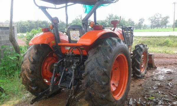 Kubota M7040 หาง5 ใบดัน ปี51 เล่มพร้อมโอน