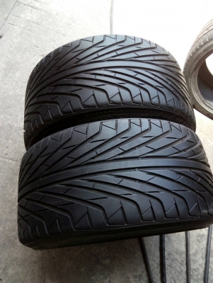 265/35R18 TRIANGLE  Tr968 ปี14  สวยๆ  มี  2 เส้น  tel.081-4273941 ไอดีไลน์ 0814273941