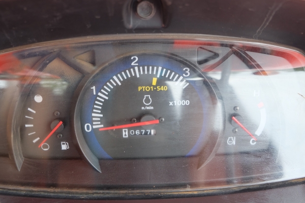 รถไถ L3008 อุปกรณ์ ใบมีด + ผาน 1 ตัว โทร089-0111624