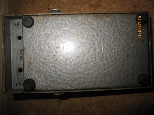 ที่เจาะกระดาษ Made in USA.  (ติดจอง 1 ตัว)