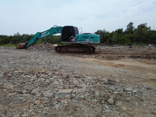 บริการให้เช่า รคเครน รถแบคโคร และเครื่องจักรกลหนักอื่นๆ