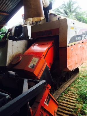 ตัดราคาจ้า255000ขายรถเกี่ยวคูโบต้า dc68g