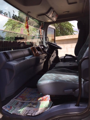 ็HINO MAGA 220 แรงม้า  กะบะดั้มสามมิตร  สภาพ 80\% ซื้อป้ายแดงมา มือแรก