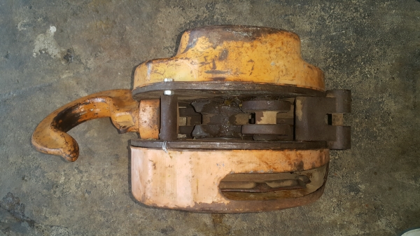 ขายรอกโซ่เก่า 5 ตัน(หลุดการจอง สนใจติดต่อได้คับ)