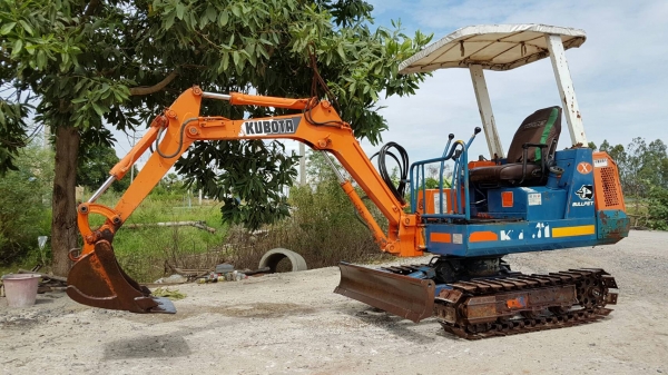 ขายด่วนรถแบคโฮKUBOTAคูโบต้าKH31ครื่องดีปั่มแรงรถนอกเพิ่งนำเข้ามาใหม่ยังไม่เคยใช้งานในเมืองไทยเลย