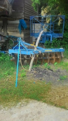 ขายรถไถฟอร์ดFORD 7810 เทอร์โบ6สูบ มีเล่มทะเบียน พร้อมอุปกรณ์ ดันหน้า+ผาน 8 KHL ขายรถไถฟอร์ดFORD 7810 เทอร์โบ6สูบ มีเล่มทะเบียน พร้อมอุปกรณ์ ดันหน้า+ผาน 8 KHL