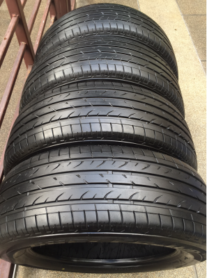ยาง Bridgestone 235 60 18 ปลายปี13 ดอกเต็ม ไม่มีปะ ราคาไม่แพง