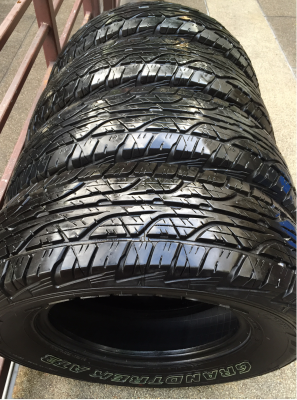 ยาง All Dunlop 225 70 15 สิ้นปี14 ดอกเต็ม ไม่มีปะ ราคาไม่แพง