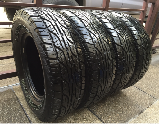 ยาง All Dunlop 225 70 15 สิ้นปี14 ดอกเต็ม ไม่มีปะ ราคาไม่แพง