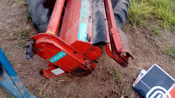 ฃายโลตาลี่   ยี่ห้อคูโบต้ากว้าง2.50เมตร    สวยพร้อมใช้งาน