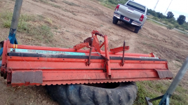 ฃายโลตาลี่   ยี่ห้อคูโบต้ากว้าง2.50เมตร    สวยพร้อมใช้งาน