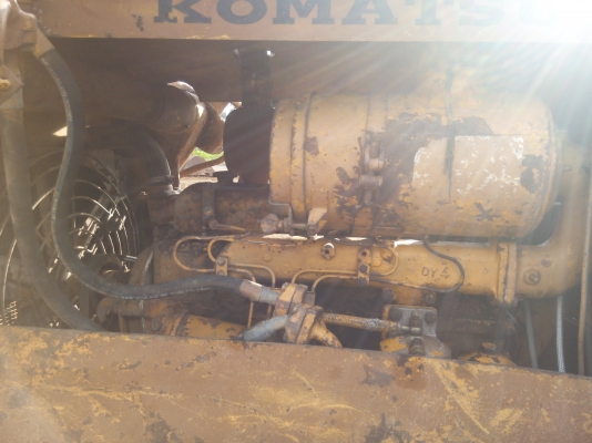 ขายรถแทรคเตอร์ KOMATSU D50A-15 ห้องเลี้ยวแห้ง มีเขาล้มไม้ ราคา 380000
