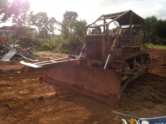 ขายรถแทรคเตอร์ KOMATSU D50A-15 ห้องเลี้ยวแห้ง มีเขาล้มไม้ ราคา 380000