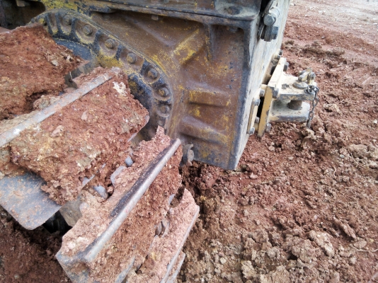 ขายรถแทรคเตอร์ KOMATSU D50A-15 ห้องเลี้ยวแห้ง มีเขาล้มไม้ ราคา 380000