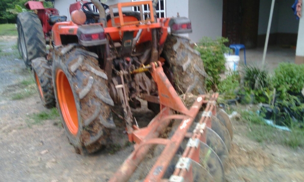 ขอขายรถไถคูโบต้า 3408 (4WD) เครื่องดีหางไวพร้อมผาน ทะเบียนครบ สภาพดีพร้อมทำงานครับ ขอขายรถไถคูโบต้า 3408 (4WD) เครื่องดีหางไวพร้อมผาน ทะเบียนครบ สภาพดีพร้อมทำงานครับ