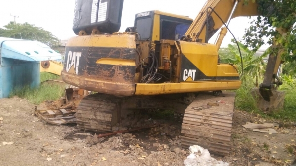 ขายโซ่พร้อมแผ่น รถแมคโค แผ่นยาว 80 ซม. ใส่ได้ทั้งโกเบ  cat-320-1-2 และโกเบ 200-3-5-6-8   แผ่นสวย  แผ่นแท้ครับขายไม่แพง