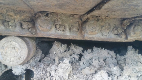 ขายโซ่พร้อมแผ่น รถแมคโค แผ่นยาว 80 ซม. ใส่ได้ทั้งโกเบ  cat-320-1-2 และโกเบ 200-3-5-6-8   แผ่นสวย  แผ่นแท้ครับขายไม่แพง