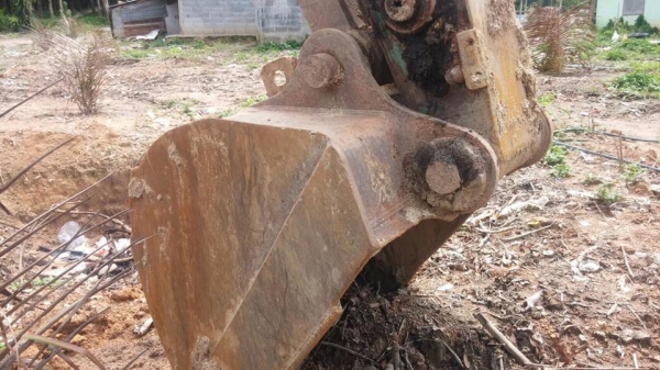 ขายรถแบ็คโฮ  KOBELCO SK200-8 YN-12 ไมล์ 13,xxx เอกสารชุดจดทะเบียน ออกห้้างป้ายแดงไม่เคยทำสี  ราคาต่อรองมาเลยขายได้ขายครับ   สภาพสวย สนใจ0932795977