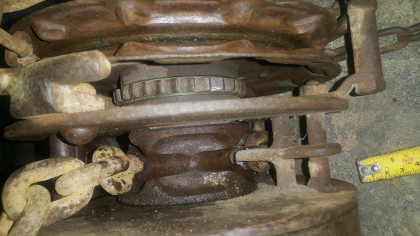 ขายรอกโซ่มือสอง ตราช้าง 1 ตัน ญี่ปุ่น