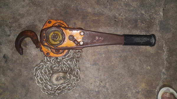 ขายรอกโซ่ มือหมุน vital 1.6 ตัน made in japan