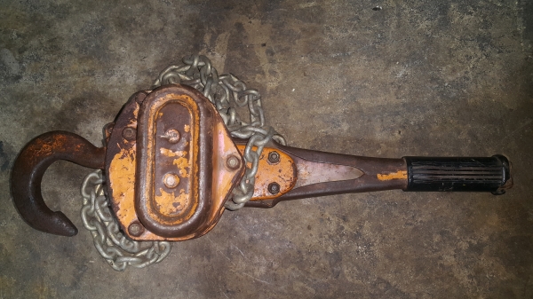 ขายรอกโซ่ มือหมุน vital 1.6 ตัน made in japan ขายรอกโซ่ มือหมุน vital 1.6 ตัน made in japan