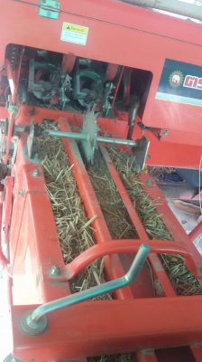 เครื่องอัดฟางข้าวคูโบต้า ใช้งานแค่ปีเดียว เครื่องอัดฟางข้าวคูโบต้า ใช้งานแค่ปีเดียว