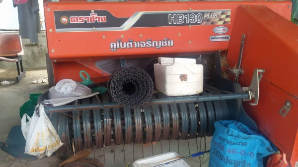 เครื่องอัดฟางข้าวคูโบต้า   ใช้งานแค่ปีเดียว