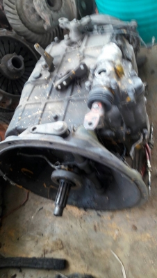 ขายเกียร์ NISSAN UD เครื่อง PE6 เทอร์โบ ราคาลูกละ 28,000 บาท