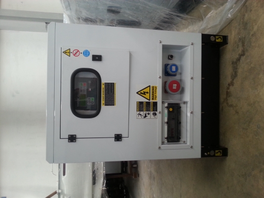เครื่องปั่นไฟ 11KVA 3เฟส รับประกันสินค้า 1ปี มีสินค้าพร้อมส่ง