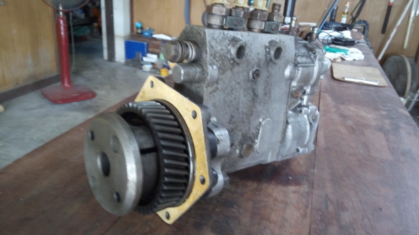 ปั้มดีเซล isuzu c 240