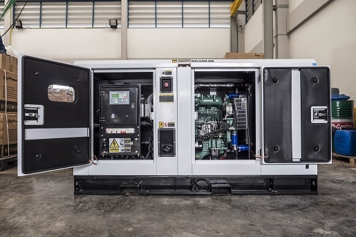 เครื่องปั่นไฟ 34KVA 3เฟส รับประกันสินค้า 1ปี มีสินค้าพร้อมส่ง เครื่องปั่นไฟ 34KVA 3เฟส รับประกันสินค้า 1ปี มีสินค้าพร้อมส่ง