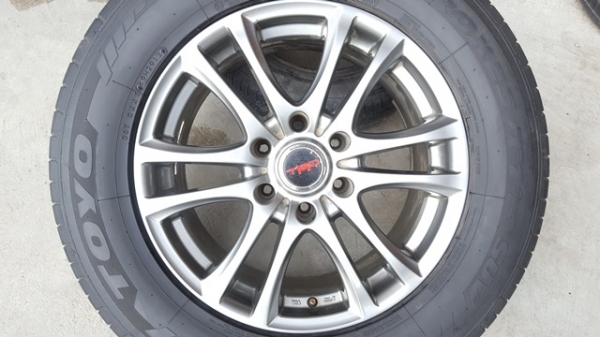 ขายล้อTOYOTA TRD 18 พร้อมยาง265/60/18 ปี 2912  4  ล้อ