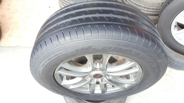 ขายล้อTOYOTA TRD 18 พร้อมยาง265/60/18 ปี 2912  4  ล้อ