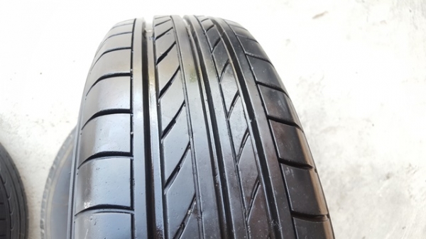 ขายล้อNISSAN March 15 ยางปี 15  4 ล้อ