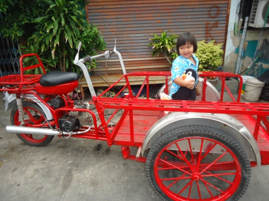 ซาเล้งสีแดงมือสอง ซาเล้งสีแดงมือสอง