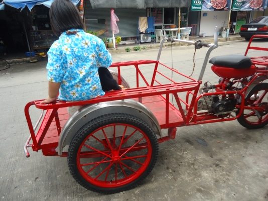 ซาเล้งสีแดงมือสอง ซาเล้งสีแดงมือสอง