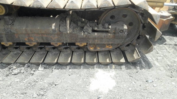 ขาย แทรคเตอร์ KOMATSU D20P-7E รถบ้านฝากขาย    สภาพดี เครื่องดี  โซ่ดี  เอกสารครบ   พร้อมใช้ สนใจโทร 089-3818694 ดวงนภา