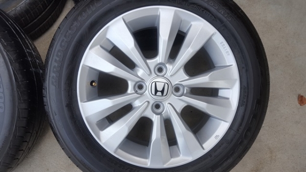 ขายล้อHONDA CITY 15 ยาง175/65/15 ปี 1915 4 ล้อ