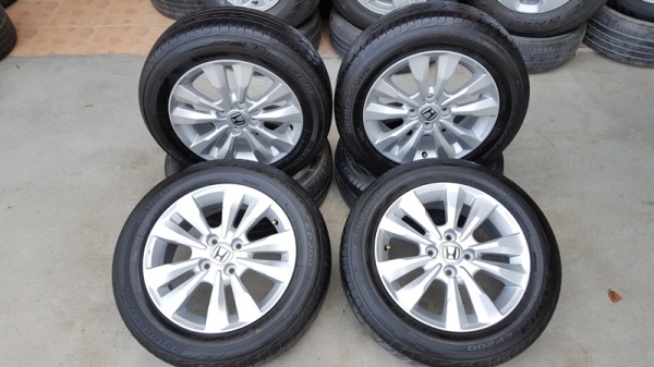 ขายล้อHONDA CITY 15 ยาง175/65/15 ปี 1915 4 ล้อ