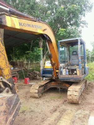 ขาย!! >>> Komatsu Pc60 รุ่น 5 <<< รถใช้งานอยู่