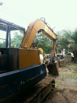 ขาย!! >>> Komatsu Pc60 รุ่น 5 <<< รถใช้งานอยู่