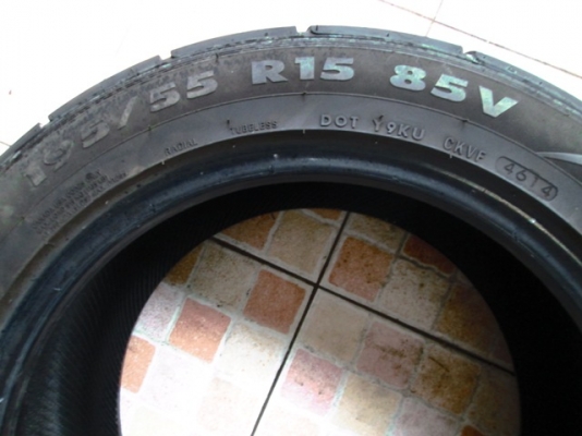 ขายยาง GT SX2 (ลาย RE11) 195-55-15 ปลายปี14 งามๆ 1คู่