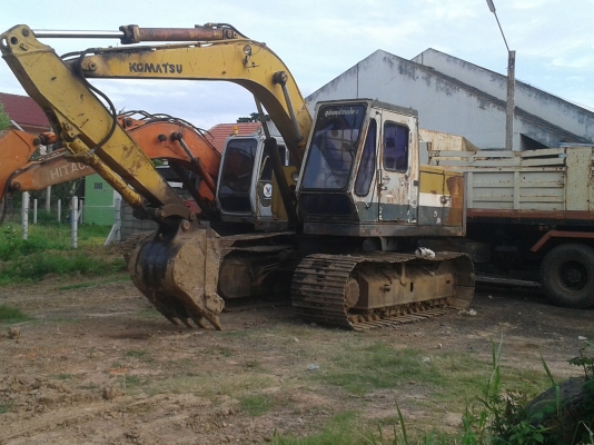 ขายด่วน KOMATSU PC100L-2 สภาพเครื่องปั้มดี พร้อมใช้งาน ตัวเดินดี โซ่ลิงค์หนา บู๊ชแตก  เอกสารเล่มทะเบียน