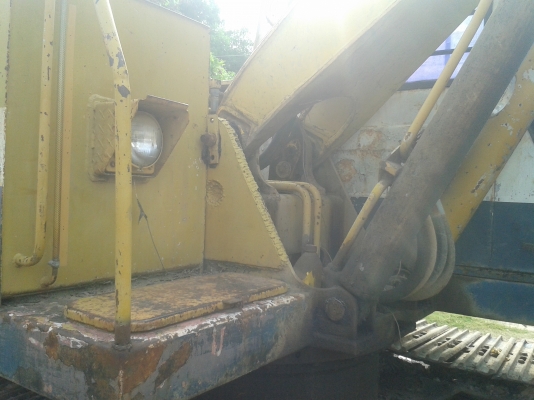 ขายด่วน KOMATSU PC100L-2 สภาพเครื่องปั้มดี พร้อมใช้งาน ตัวเดินดี โซ่ลิงค์หนา บู๊ชแตก  เอกสารเล่มทะเบียน