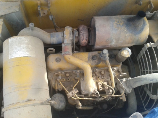 ขายด่วน KOMATSU PC100L-2 สภาพเครื่องปั้มดี พร้อมใช้งาน ตัวเดินดี โซ่ลิงค์หนา บู๊ชแตก  เอกสารเล่มทะเบียน