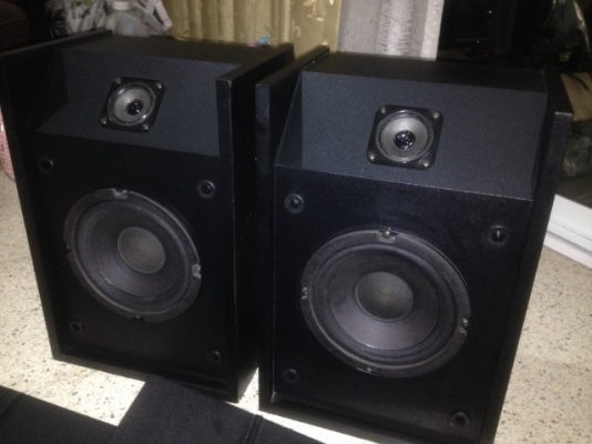 ลำโพง BOSE 201 SERIES III USA เเท้เก่าญี่ปุ่นสภาพสวยเดิมๆครับเสียงดีฟังสบาย ลำโพง BOSE 201 SERIES III USA เเท้เก่าญี่ปุ่นสภาพสวยเดิมๆครับเสียงดีฟังสบาย