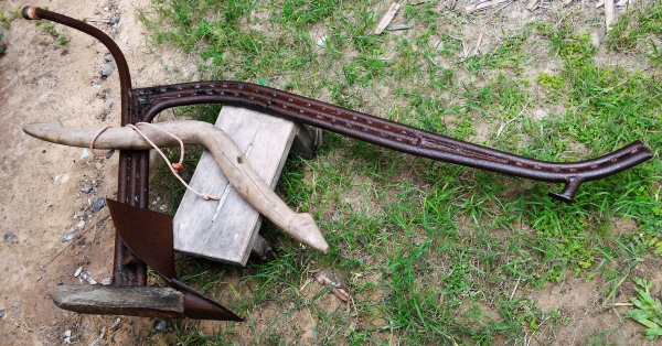 คันไถ S002 เนื้อโลหะเก่าครบชุด อายุมากพอสมควร น้ำหนักมาก เหมาะสะสม